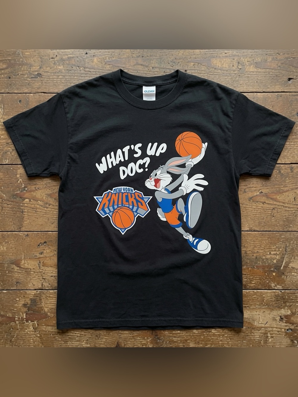 Gildan Black Bugs Bunny "What's Up Doc?" Knicks Graphic Tee